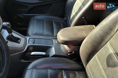 Внедорожник / Кроссовер Ford Kuga 2011 в 