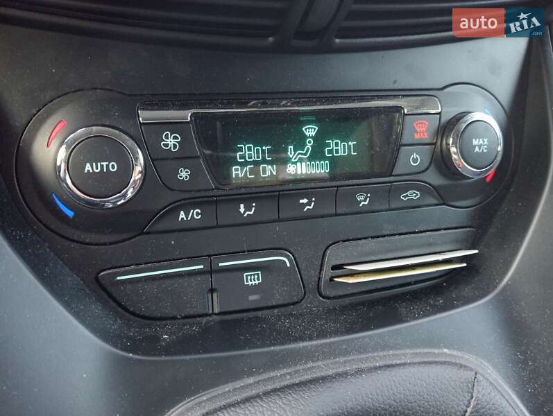 Внедорожник / Кроссовер Ford Kuga 2013 в Львове