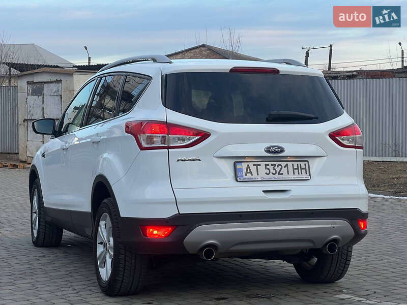 Внедорожник / Кроссовер Ford Kuga 2016 в Ивано-Франковске