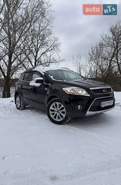 Позашляховик / Кросовер Ford Kuga 2011 в 