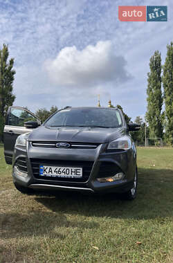 Позашляховик / Кросовер Ford Kuga 2016 в Рівному