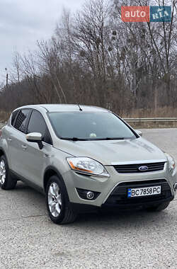 Позашляховик / Кросовер Ford Kuga 2010 в 