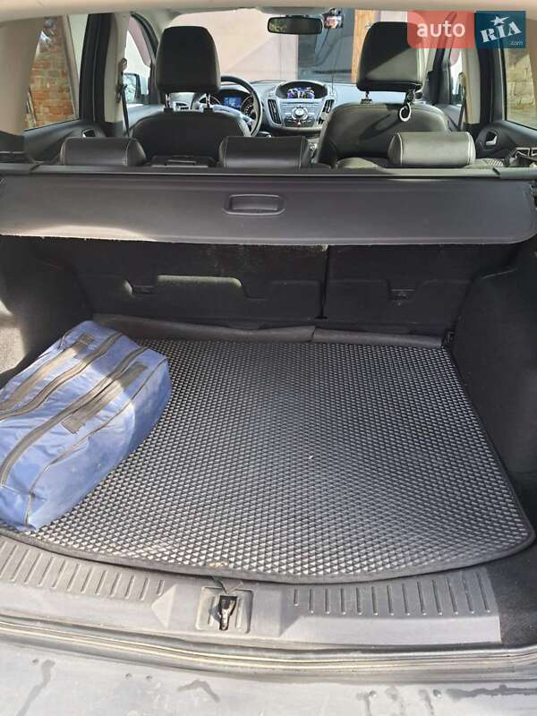 Внедорожник / Кроссовер Ford Kuga 2013 в Полтаве