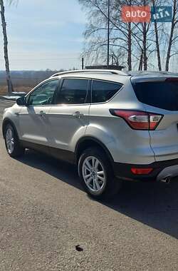 Внедорожник / Кроссовер Ford Kuga 2019 в 