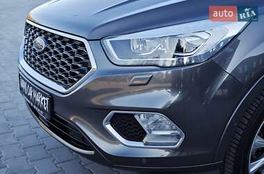 Внедорожник / Кроссовер Ford Kuga 2017 в 