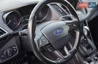 Внедорожник / Кроссовер Ford Kuga 2017 в 
