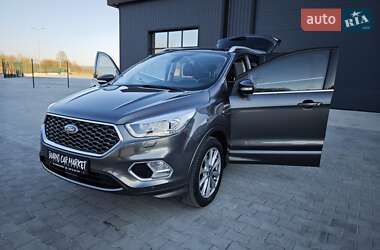 Внедорожник / Кроссовер Ford Kuga 2017 в 