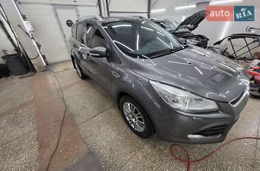 Внедорожник / Кроссовер Ford Kuga 2013 в Харькове