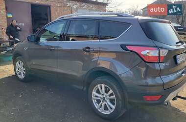Внедорожник / Кроссовер Ford Kuga 2016 в 