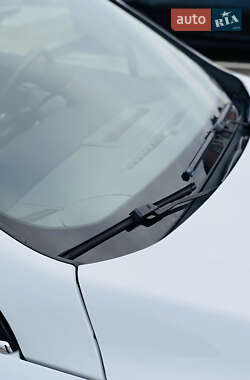 Внедорожник / Кроссовер Ford Kuga 2012 в 