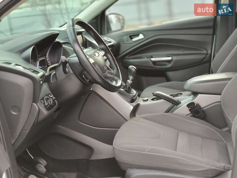 Позашляховик / Кросовер Ford Kuga 2016 в Вінниці фото 49 Позашляховик / Кросовер Ford Kuga 2016 в Вінниці