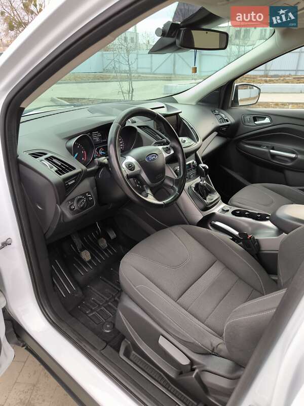 Позашляховик / Кросовер Ford Kuga 2016 в Вінниці фото 68 Позашляховик / Кросовер Ford Kuga 2016 в Вінниці