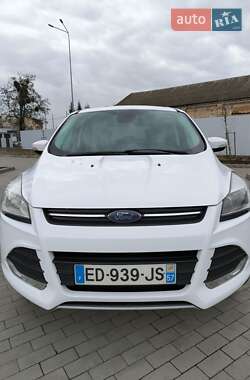 Внедорожник / Кроссовер Ford Kuga 2016 в 