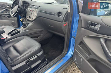 Внедорожник / Кроссовер Ford Kuga 2010 в 