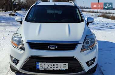 Внедорожник / Кроссовер Ford Kuga 2010 в 