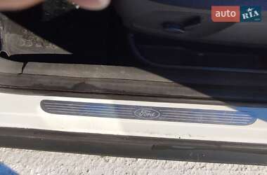 Внедорожник / Кроссовер Ford Kuga 2010 в 