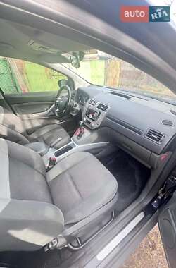 Внедорожник / Кроссовер Ford Kuga 2012 в 