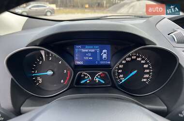 Внедорожник / Кроссовер Ford Kuga 2013 в Радивилове