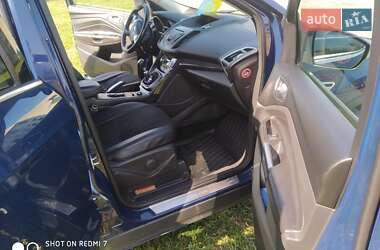 Внедорожник / Кроссовер Ford Kuga 2015 в 