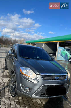 Позашляховик / Кросовер Ford Kuga 2009 в 