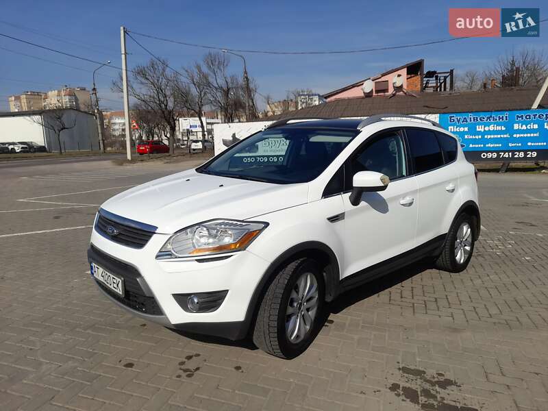 Позашляховик / Кросовер Ford Kuga 2012 в Івано-Франківську
