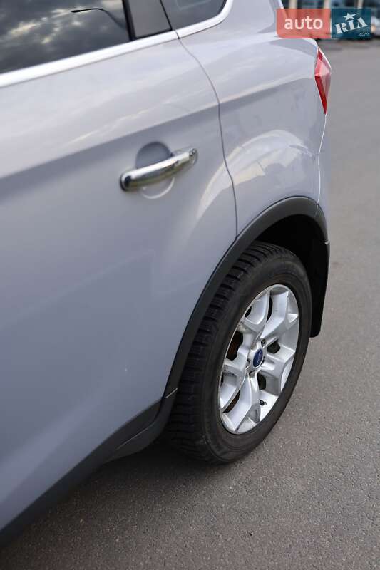 Внедорожник / Кроссовер Ford Kuga 2011 в Днепре