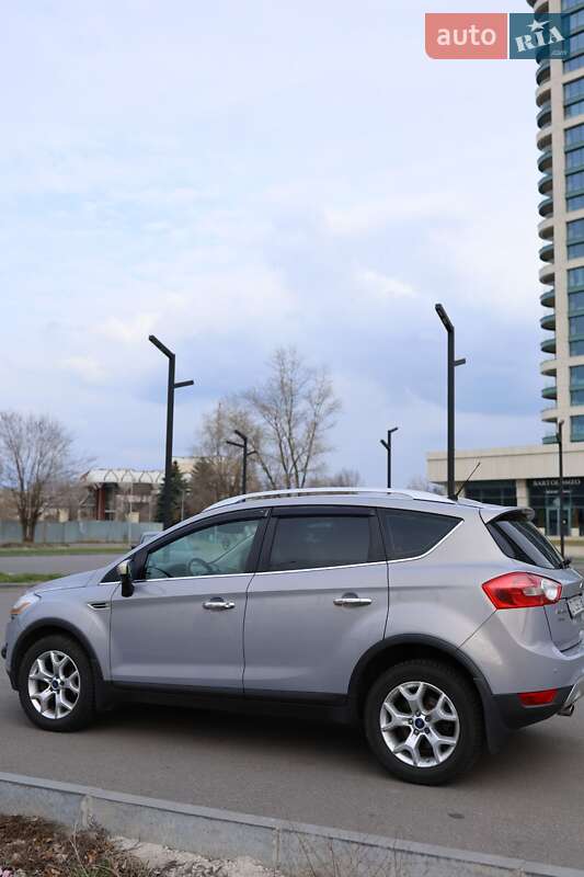 Внедорожник / Кроссовер Ford Kuga 2011 в Днепре