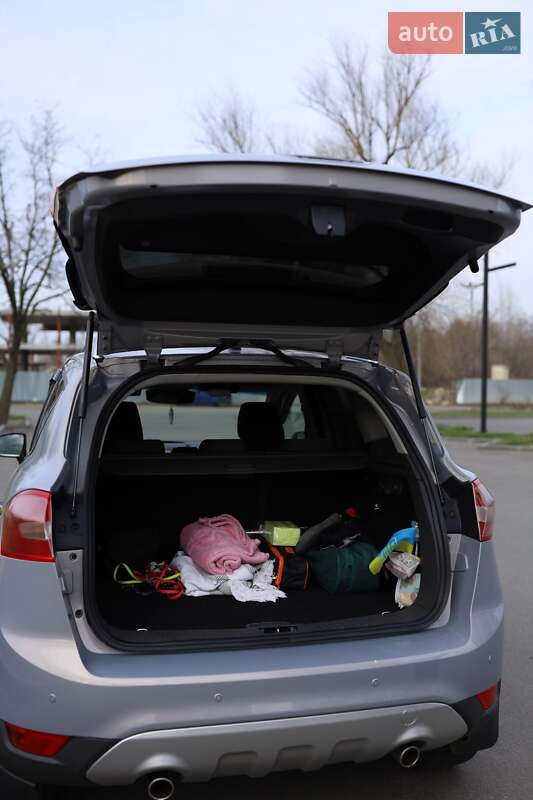 Внедорожник / Кроссовер Ford Kuga 2011 в Днепре