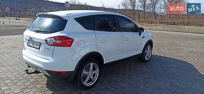 Внедорожник / Кроссовер Ford Kuga 2010 в Могилев-Подольске