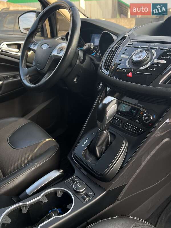 Внедорожник / Кроссовер Ford Kuga 2014 в Чернигове