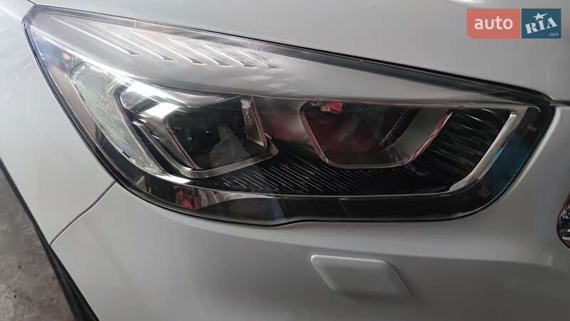 Внедорожник / Кроссовер Ford Kuga 2017 в Смеле