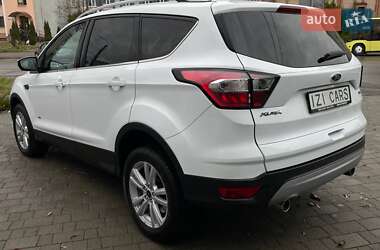 Внедорожник / Кроссовер Ford Kuga 2017 в 