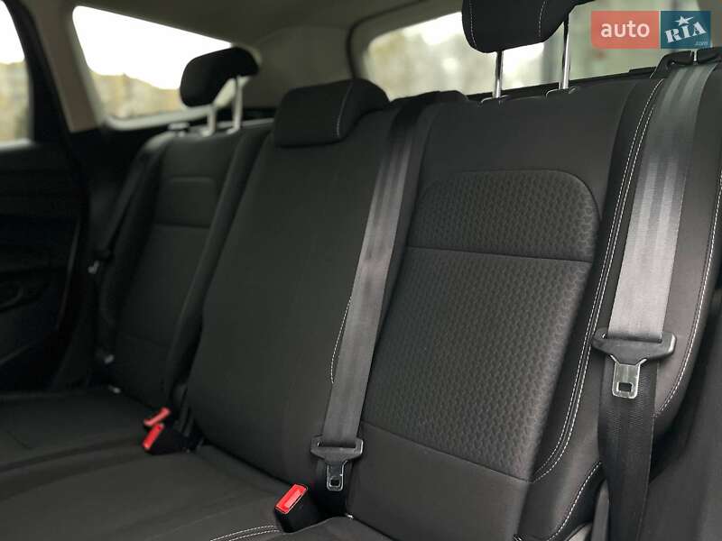 Внедорожник / Кроссовер Ford Kuga 2017 в Львове