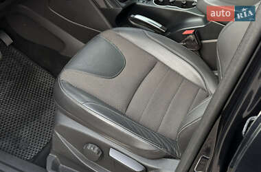 Внедорожник / Кроссовер Ford Kuga 2013 в 
