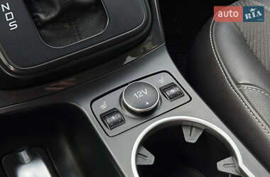 Внедорожник / Кроссовер Ford Kuga 2013 в 