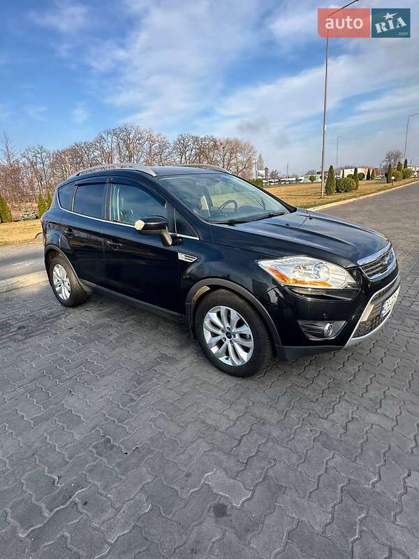 Внедорожник / Кроссовер Ford Kuga 2012 в Черкассах