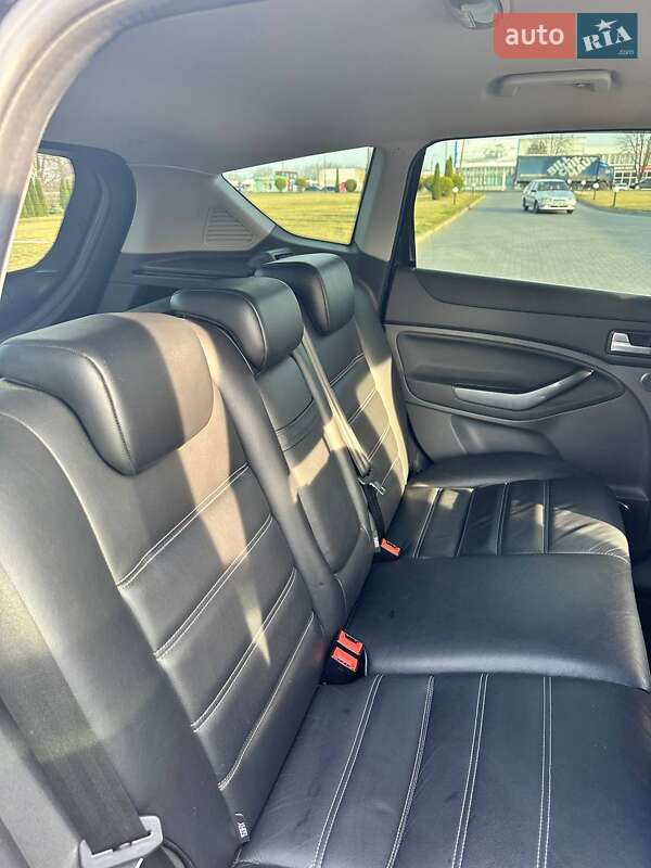 Внедорожник / Кроссовер Ford Kuga 2012 в Черкассах