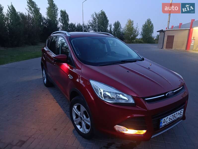Внедорожник / Кроссовер Ford Kuga 2015 в Нововолынске фото 2 Внедорожник / Кроссовер Ford Kuga 2015 в Нововолынске