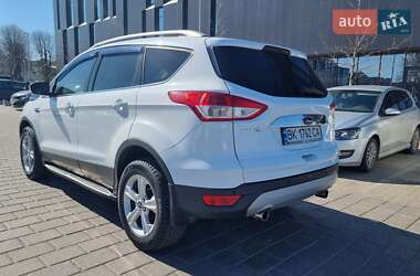 Внедорожник / Кроссовер Ford Kuga 2014 в 