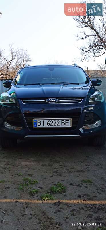 Внедорожник / Кроссовер Ford Kuga 2013 в 