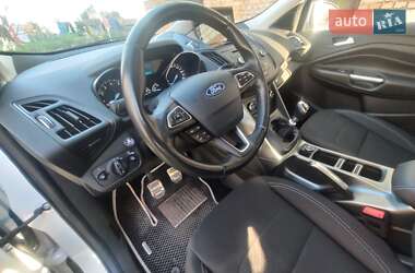 Внедорожник / Кроссовер Ford Kuga 2018 в 