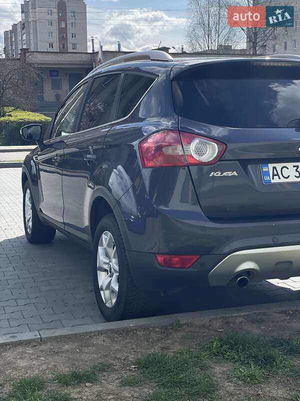 Внедорожник / Кроссовер Ford Kuga 2010 в Луцке