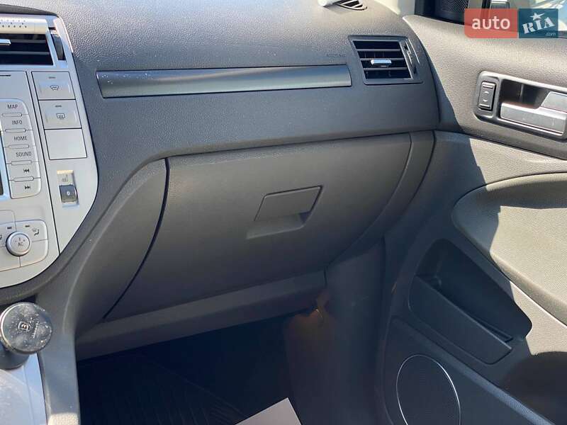 Внедорожник / Кроссовер Ford Kuga 2011 в Львове