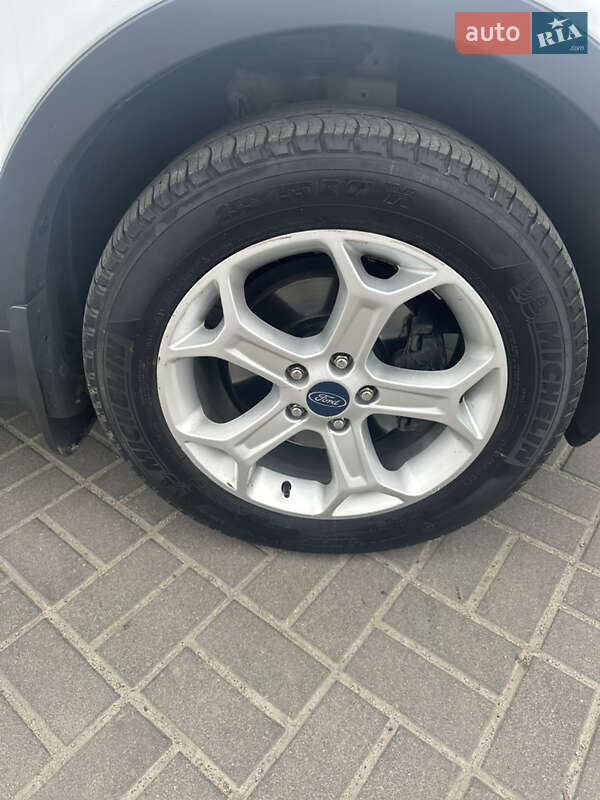 Внедорожник / Кроссовер Ford Kuga 2018 в Днепре