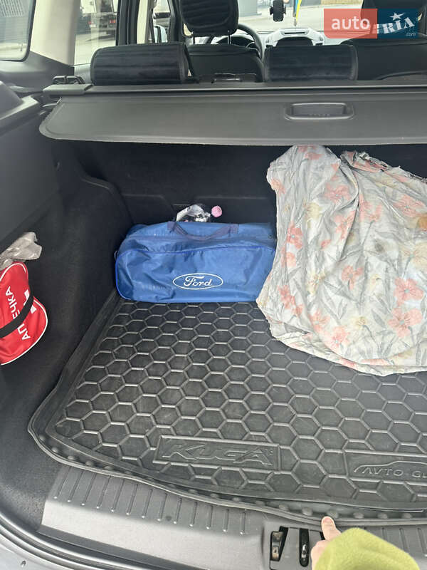 Внедорожник / Кроссовер Ford Kuga 2018 в Днепре