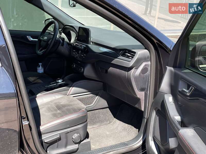 Внедорожник / Кроссовер Ford Kuga 2022 в Киеве