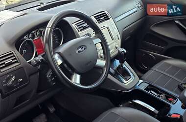 Позашляховик / Кросовер Ford Kuga 2012 в 