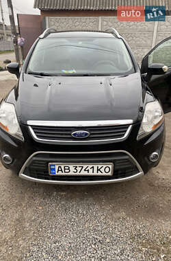 Внедорожник / Кроссовер Ford Kuga 2011 в 