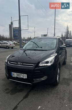 Внедорожник / Кроссовер Ford Kuga 2013 в 