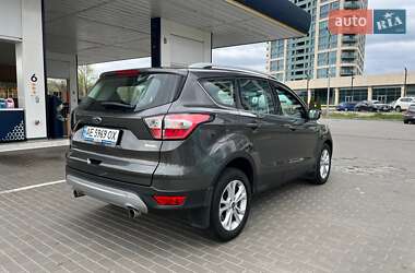 Внедорожник / Кроссовер Ford Kuga 2019 в 